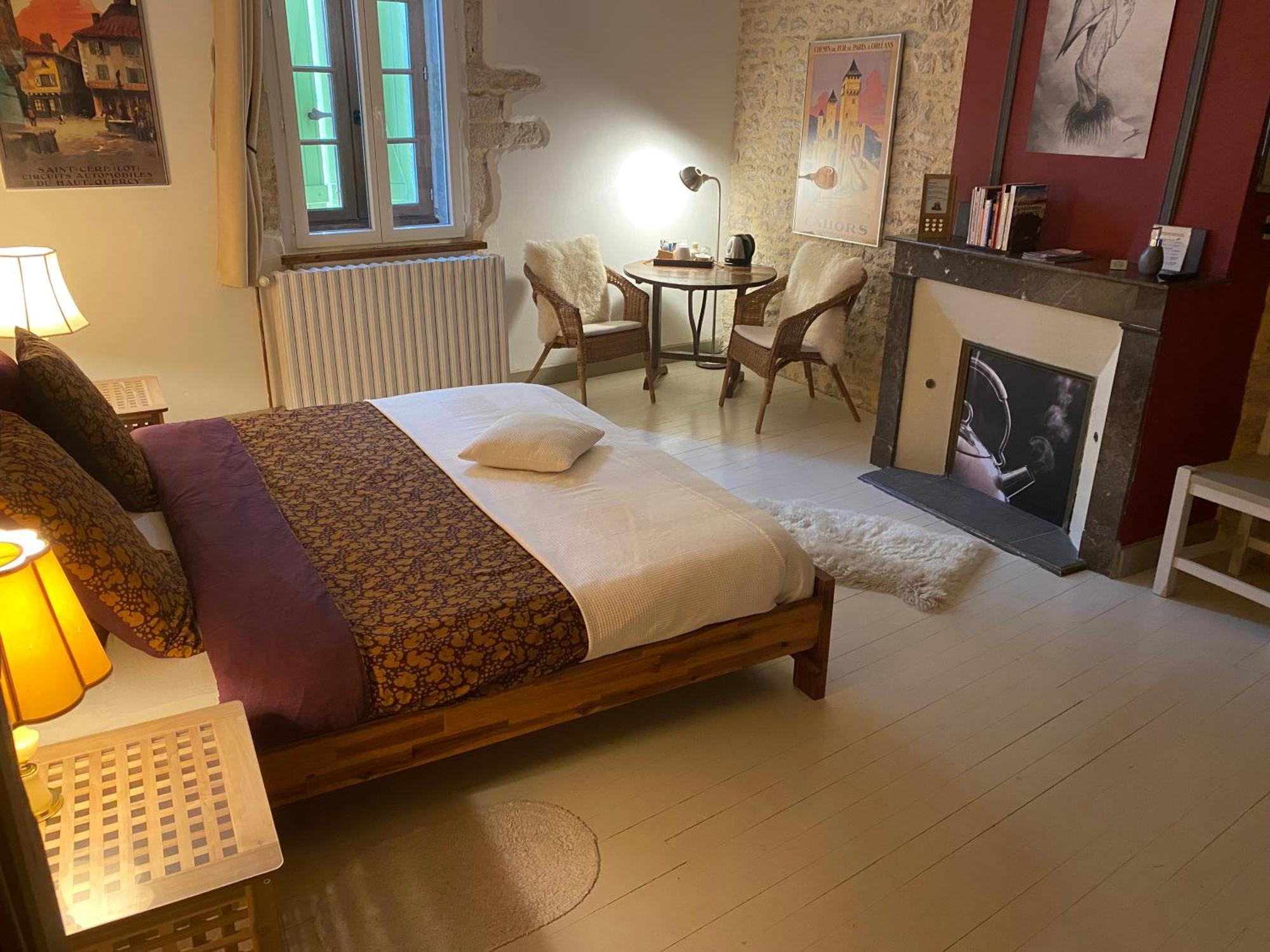 Chambre D'Hotes Les 3 Cochons D'Olt Arcambal Exterior foto