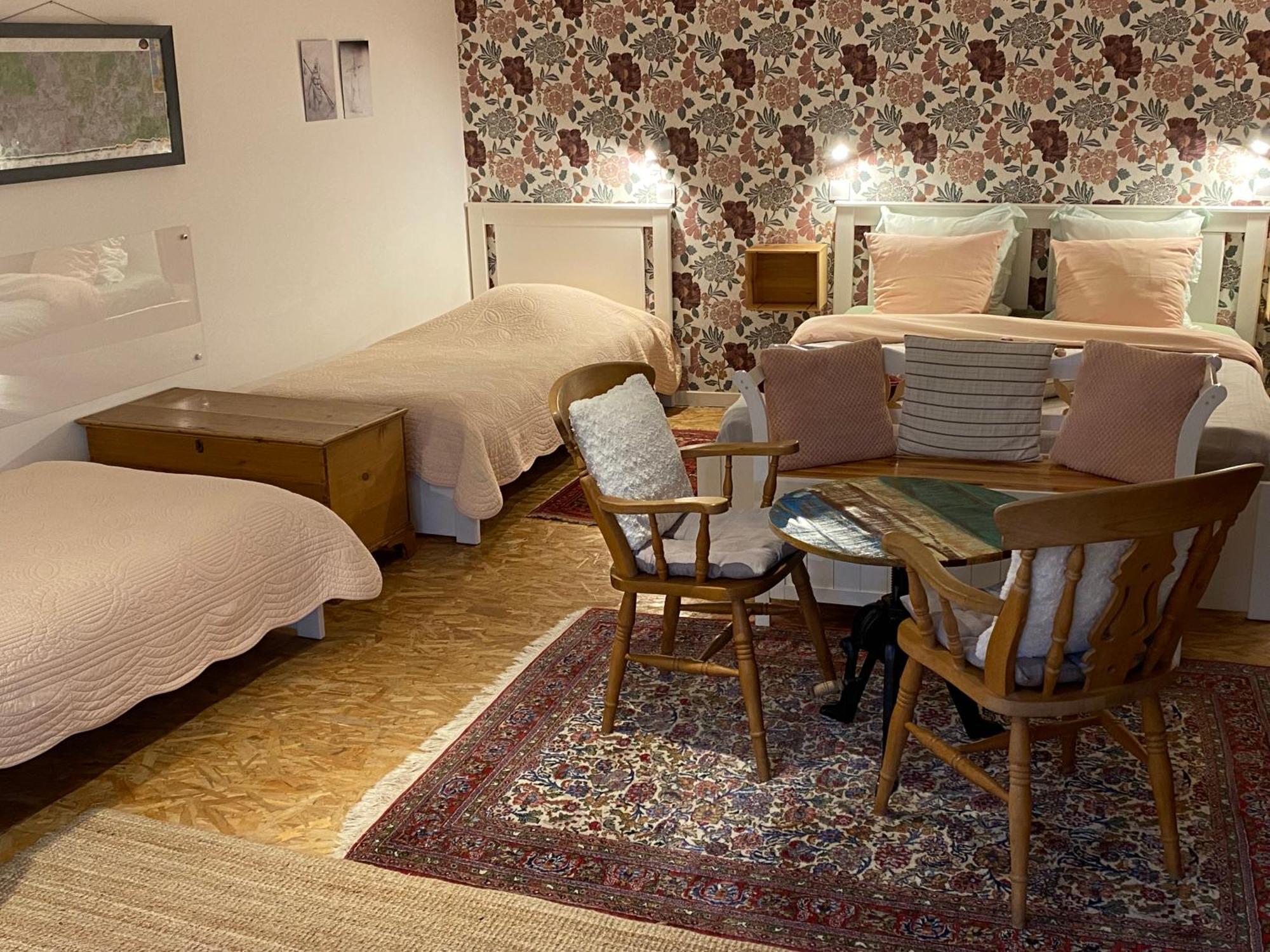 Chambre D'Hotes Les 3 Cochons D'Olt Arcambal Exterior foto