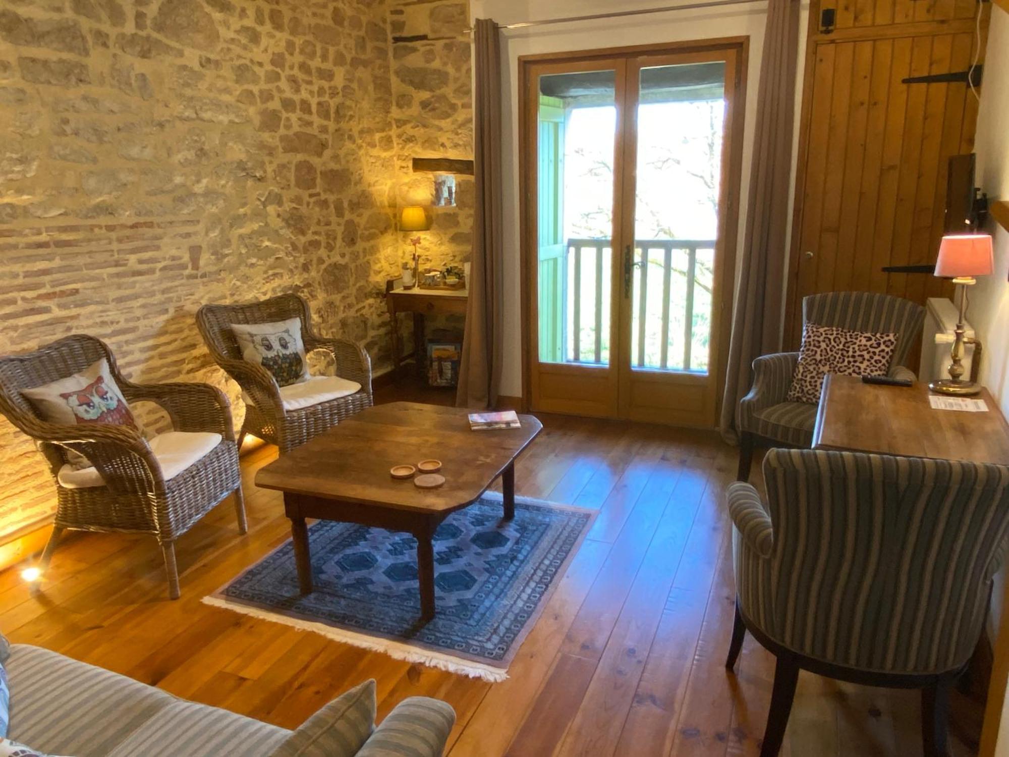 Chambre D'Hotes Les 3 Cochons D'Olt Arcambal Exterior foto