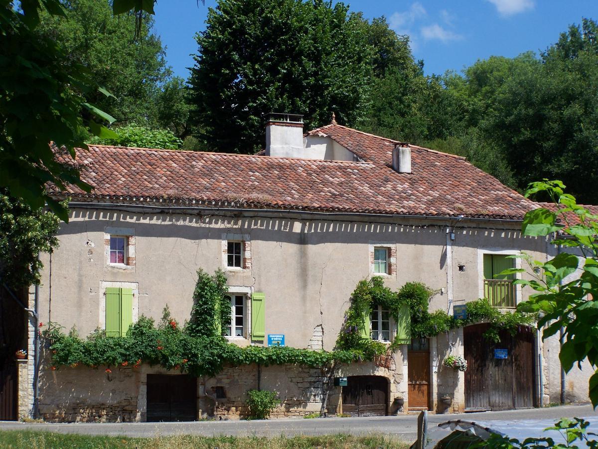 Chambre D'Hotes Les 3 Cochons D'Olt Arcambal Exterior foto
