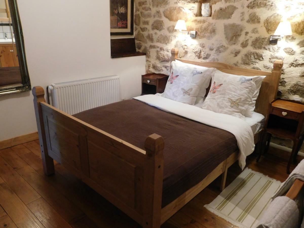 Chambre D'Hotes Les 3 Cochons D'Olt Arcambal Exterior foto